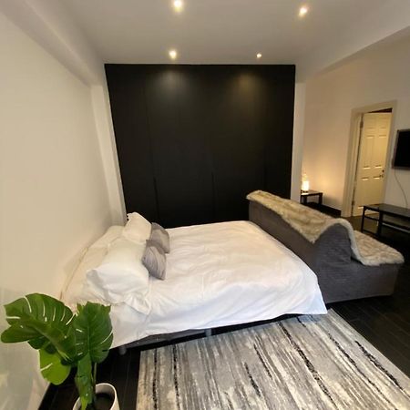 Beautiful Modern Studio In High Street Kensington Apartamento Londres Exterior foto