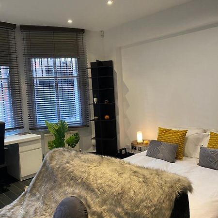 Beautiful Modern Studio In High Street Kensington Apartamento Londres Exterior foto