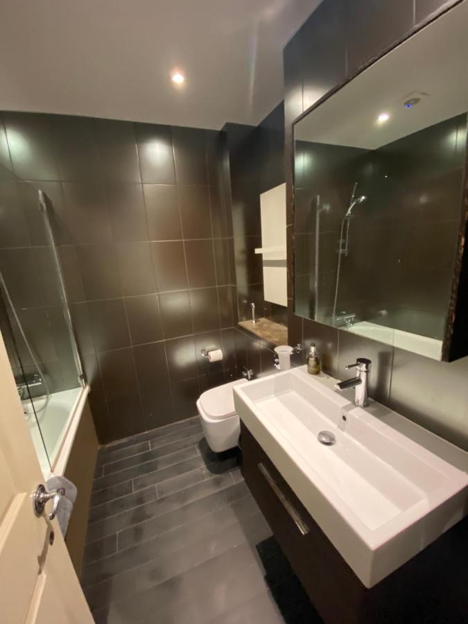 Beautiful Modern Studio In High Street Kensington Apartamento Londres Exterior foto