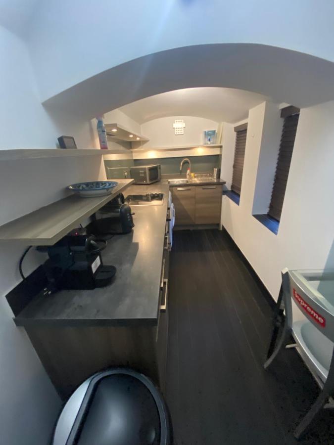 Beautiful Modern Studio In High Street Kensington Apartamento Londres Exterior foto
