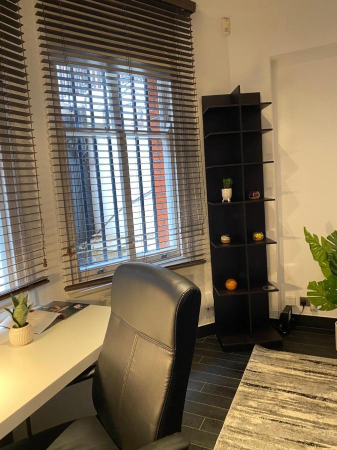 Beautiful Modern Studio In High Street Kensington Apartamento Londres Exterior foto