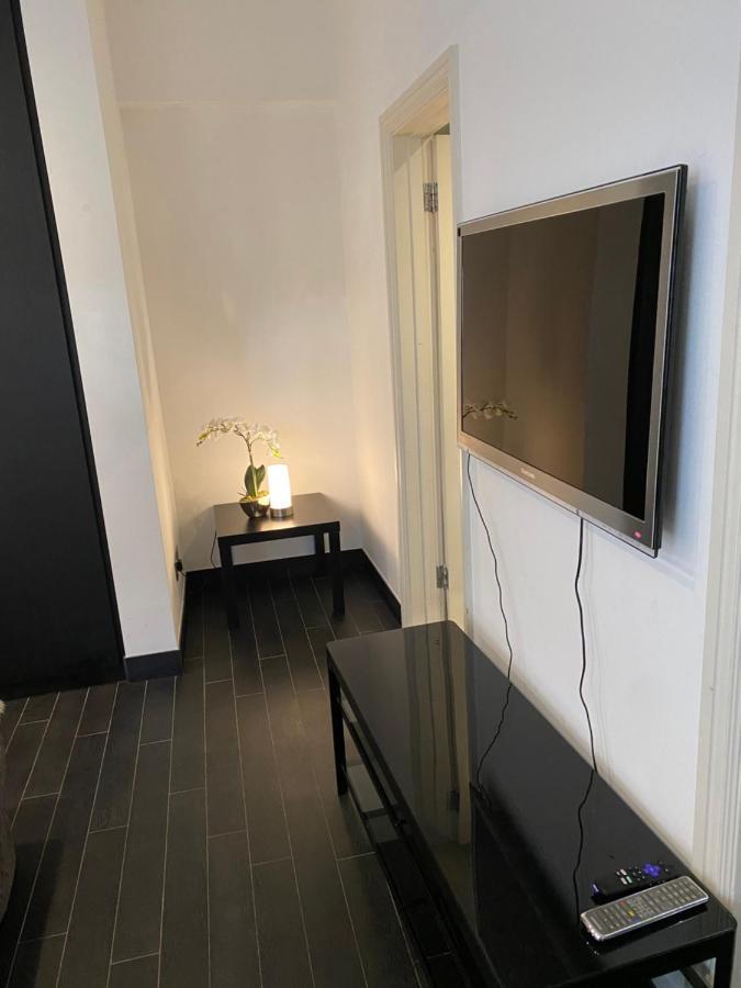 Beautiful Modern Studio In High Street Kensington Apartamento Londres Exterior foto